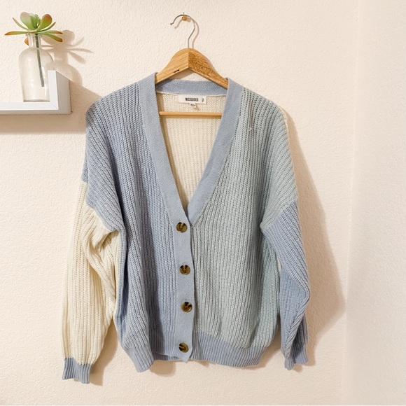 ✨ 3/$20 Missguided chunky color block cardigan - Picture 2 of 4